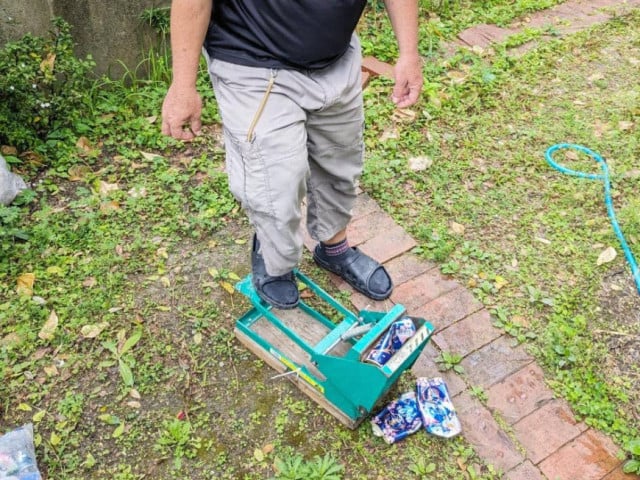 作業（アルミ缶回収）